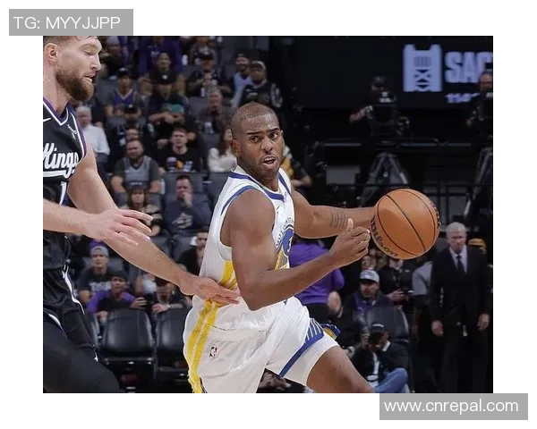 长发足球明星在赛场上撩头发的瞬间展现魅力与风采 长发足球明星在赛场上撩头发的瞬间展现魅力与风采